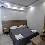 Golden Dolphin Studios&apartments Aparthotel 3*