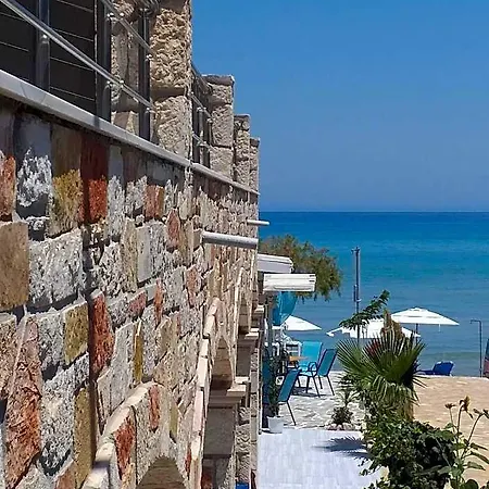Golden Dolphin Studios&apartments 3* Alykes (Zakynthos)