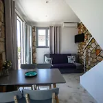Hotel apartamentowy Golden Dolphin &