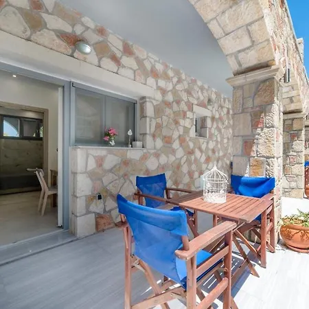 Hotel apartamentowy Golden Dolphin & 3*