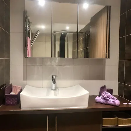 Hotel apartamentowy Golden Dolphin &